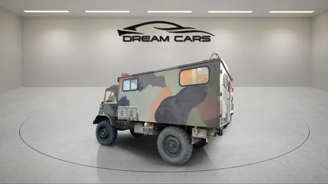 ́MERCEDES-BENZ UNIMOG 