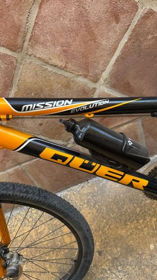 Bicicleta de Montaña Naranja y Negra