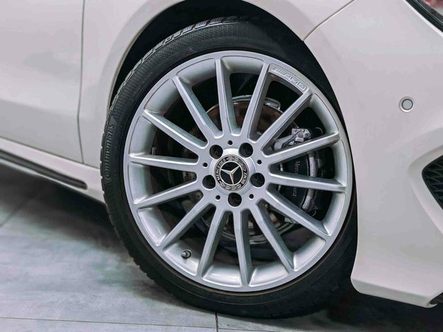 Mercedes CLA 200d AMG Line 136CV 