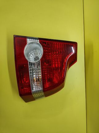 PILOTO TRASERO DERECHO VOLVO S40