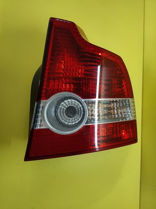 PILOTO TRASERO DERECHO VOLVO S40