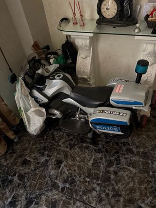 Moto a batería infantil