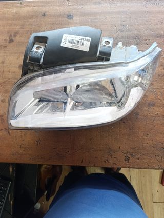 Faro Izquierdo Seat Cordoba Valeo 087580