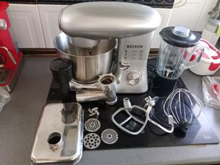 Robot de cocina Becken BKM4570