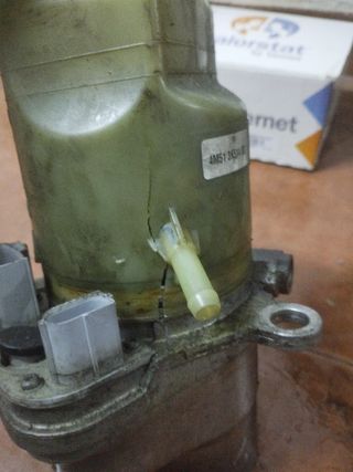 Bomba Dirección Asistida Ford 4M51 3K514 BD