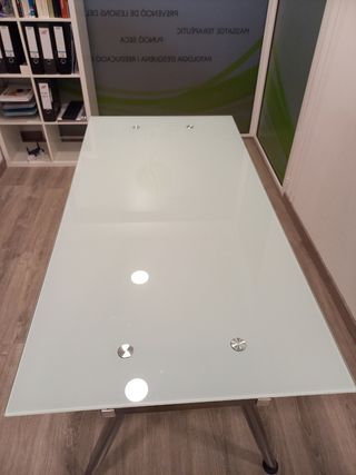 Mesa de oficina cristal y metal