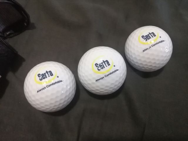 Pelotas de Golf Serta (3 unidades)