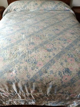 Edredón floral cama doble