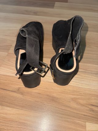 Zapatos de tacón negros talla 39
