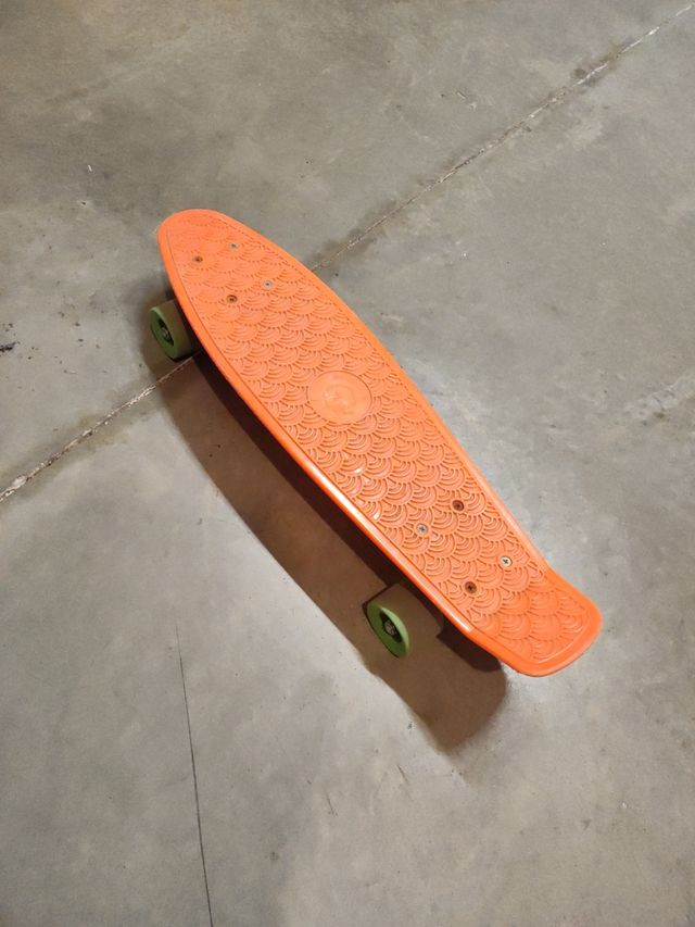 Monopatín Naranja