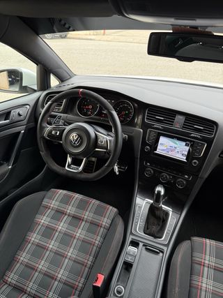 Volkswagen Golf GTI Performance 230cv DSG 5p