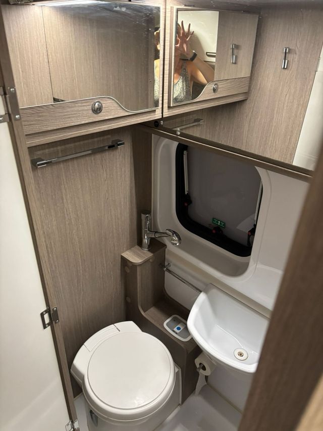 Camper Challenger a any V114 max