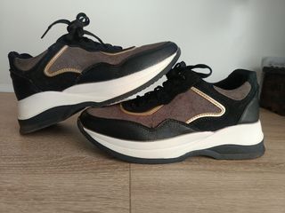 Zapatillas deportivas marca Virucci 