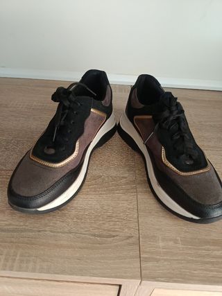 Zapatillas deportivas marca Virucci 