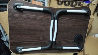 Mesa auxiliar plegable madera y plástico