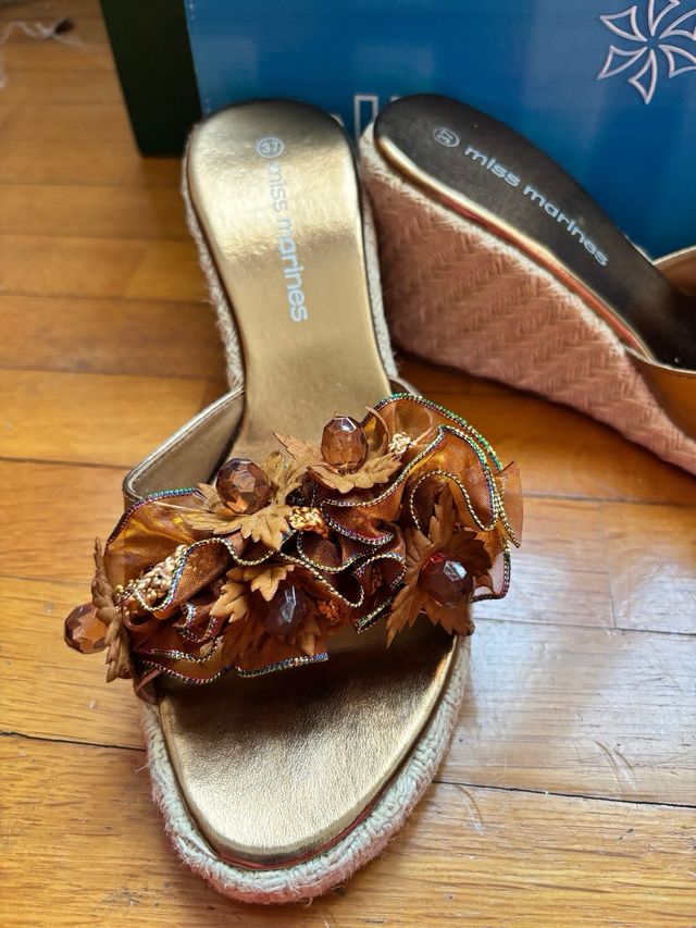 Ciabatte Zeppa Floreale Marrone/Oro