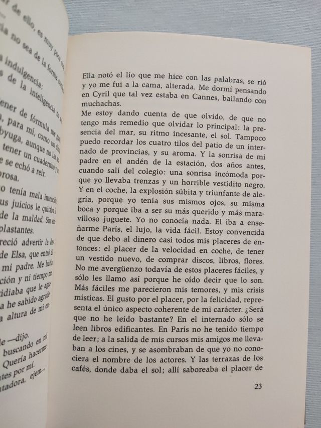 Buenos días, tristeza