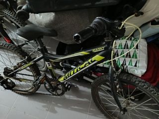 Bicicleta Mitical Manny Negra y Amarilla