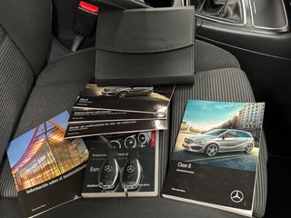 Mercedes-Benz B200d / 1 Propietario 