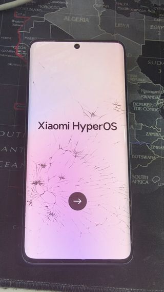 Redmi Note 13 Pro plus 
(Schermo rotto)