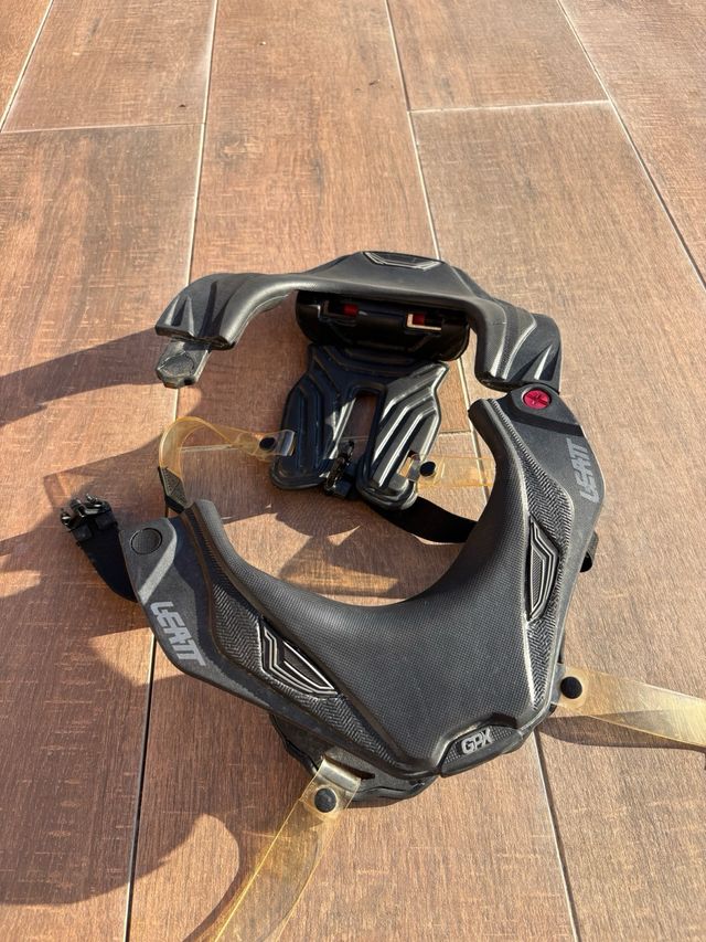 Collarín Leatt GPX 5.5 Negro