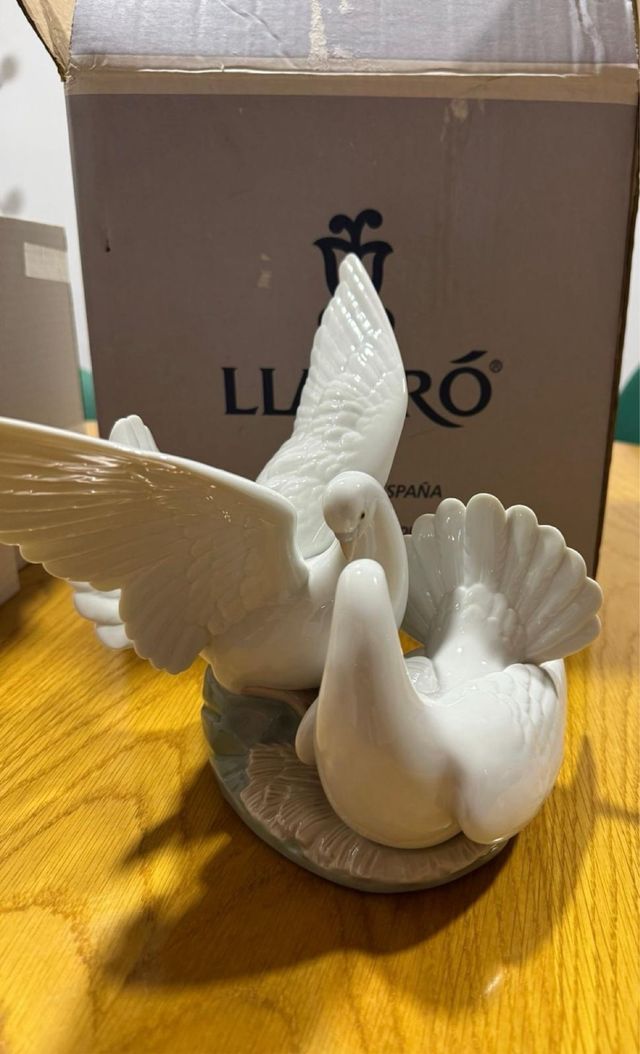 Pombos de porcelana Lladro