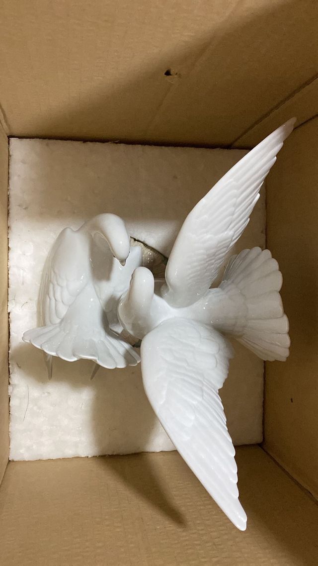 Pombos de porcelana Lladro