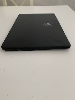 Computer portatile MSI Modern 14 nero