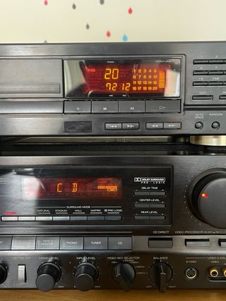 Amplificador y CD Sansui con Altavoces