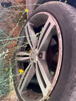 Llantas BMW M6 NO BUSCO CAMBIOS  225/40/18