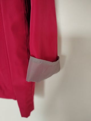 Chaquetón fucsia ADIRELI de entretiempo.