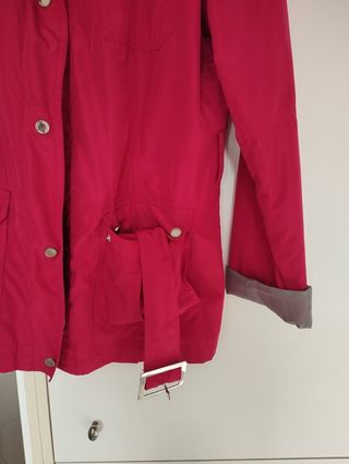 Chaquetón fucsia ADIRELI de entretiempo.