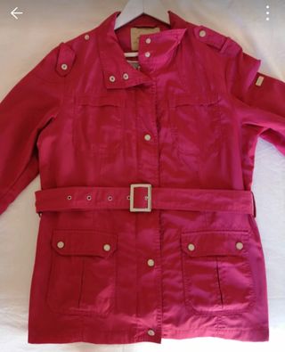 Chaquetón fucsia ADIRELI de entretiempo.