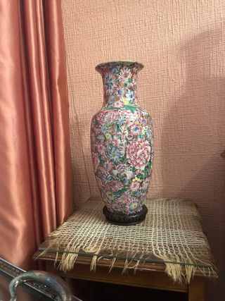 Jarrón de porcelana floral