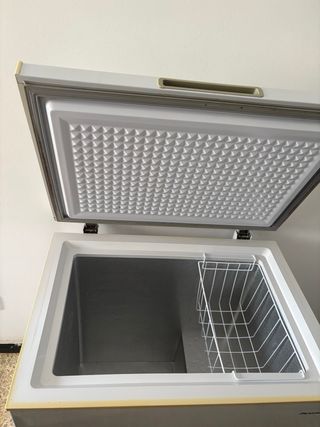 Arcón congelador compacto