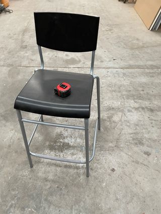 Taburete Alto Negro y Plateado