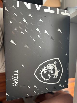 MSI Titan Series Portátil Nuevo Desprecintado