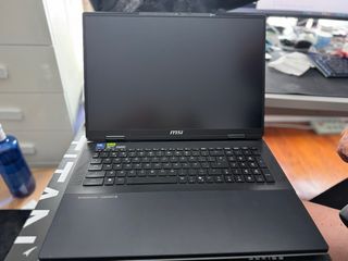 MSI Titan Series Portátil Nuevo Desprecintado