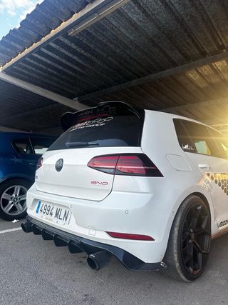 Volkswagen Golf GTI 7.5 performance 
