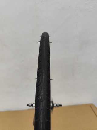 Rueda contra pedal 700"