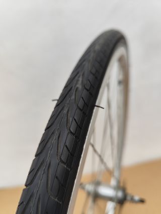 Rueda contra pedal 700"