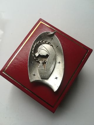 Medalla antigua plata virgen 4 cm