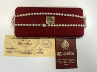 COLLAR MAJÓRICA Perlas Blancas con Cierre Dorado