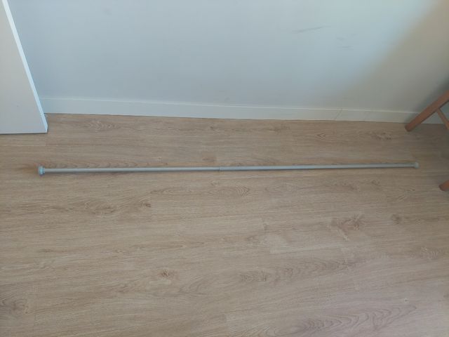 Barra cortina extensible plateada