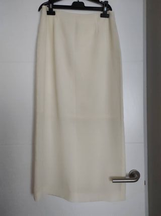 Falda larga talla 42 de Mercedes Romero.