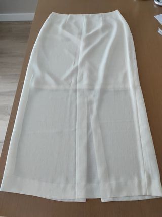 Falda larga talla 42 de Mercedes Romero.