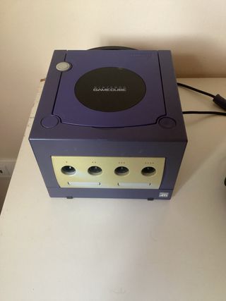 Consola Nintendo GameCube Morada + Mando
