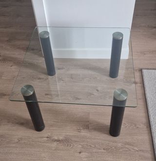 Mesa de cristal cuadrada moderna