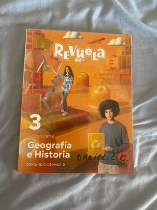 Geografía e Historia. 3 Secundaria. Revuela. Co...