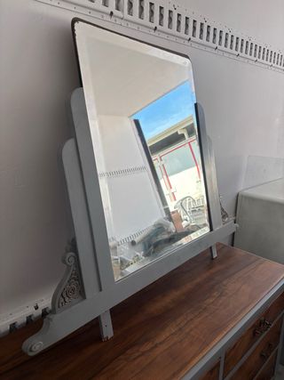 Cómoda años 40 madera y metal